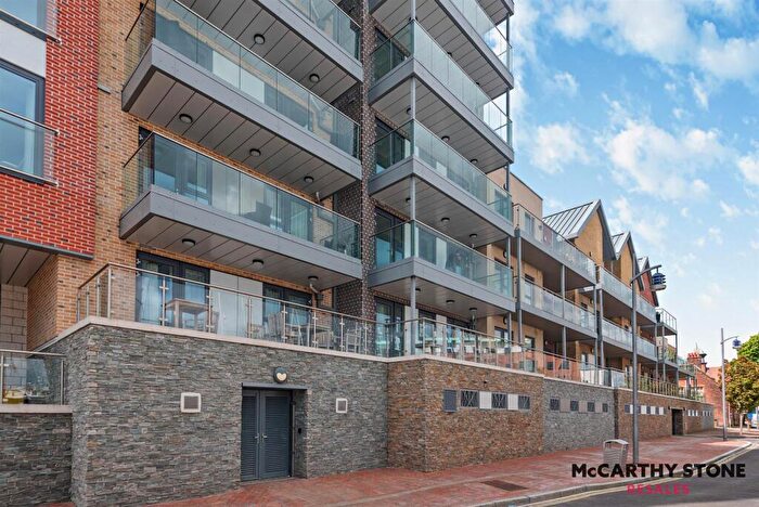 1 Bedroom Flat For Sale In Viewpoint, Harbour Road, Gosport, PO12