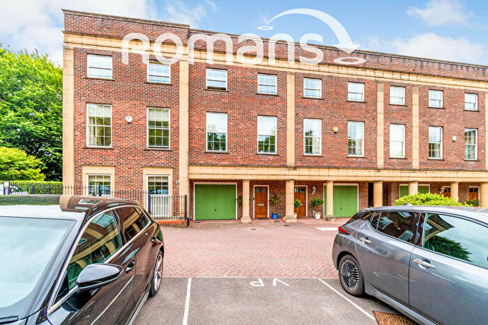 4 Bedroom Terraced House To Rent In Chilbolton Avenue, Winchester, SO22