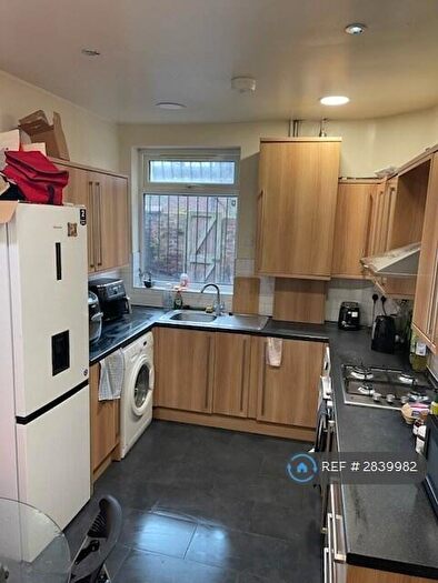 4 Bedroom Terraced House To Rent In Whitby Road, Manchester, M14