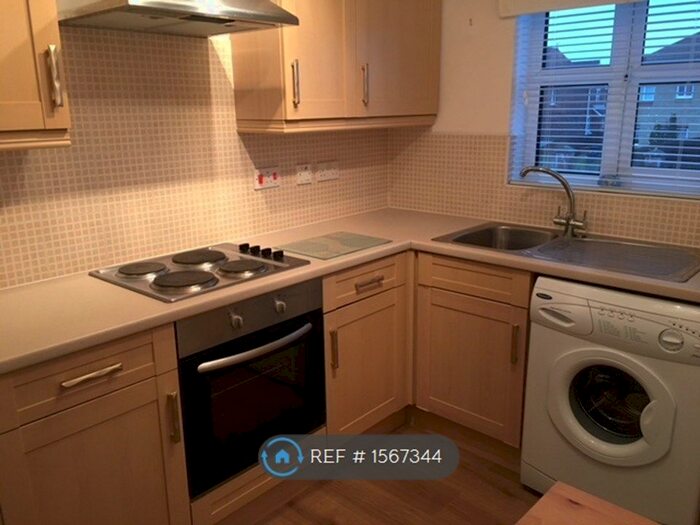 2 Bedroom Flat To Rent In Canavan Park, Falkirk, FK2