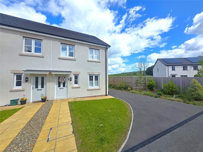3 Bedroom Semi-Detached House For Sale In Lingfield Gardens, Whitland, Carmarthenshire, SA34