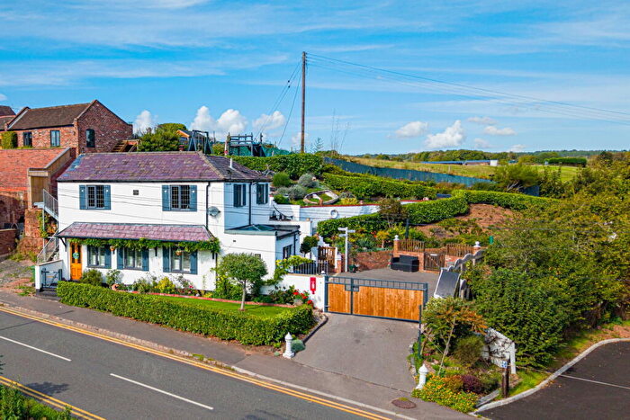2 Bedroom Cottage For Sale In Caunsall Road, Caunsall, Kidderminster, DY11
