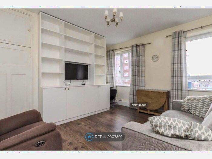 2 Bedroom Flat To Rent In Mary Macarthur House, London, W6