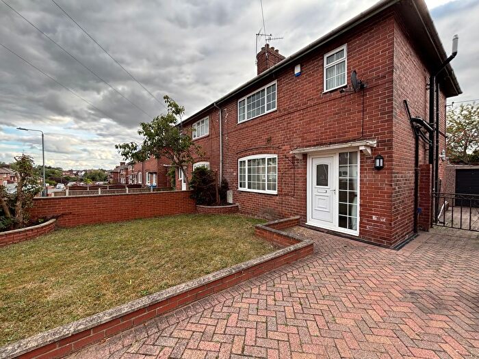 3 Bedroom Semi-Detached House To Rent In West Street, Harworth, DN11