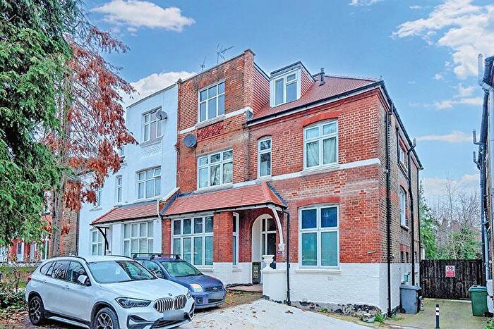 1 Bedroom Flat For Sale In Chatsworth Road, Brondesbury, NW2