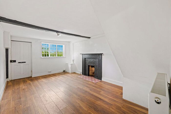 2 Bedroom Cottage For Sale In Newtons Hill, Hartfield, TN7