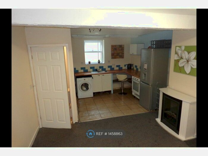 1 Bedroom Flat To Rent In Chain Street, Stoke, ST6