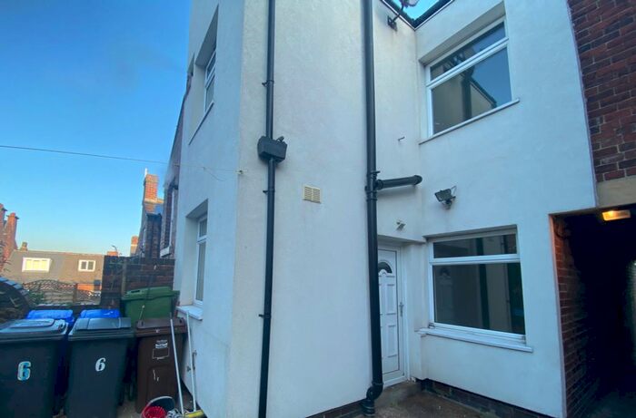 3 Bedroom Terraced House To Rent In Binfield Road, Sheffield, S8