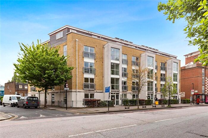 1 Bedroom Apartment For Sale In Essex Road, London, N1