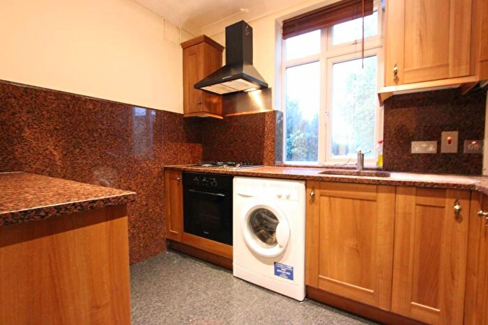 4 Bedroom Apartment To Rent In Bartholomew Road, London, NW5