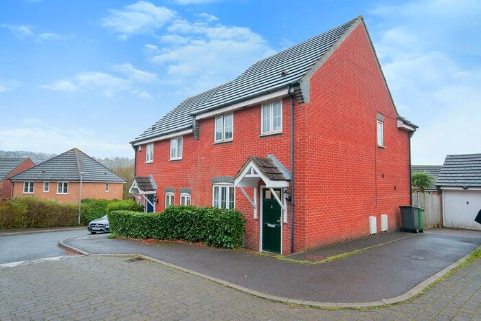 3 Bedroom Semi-Detached House To Rent In Carvel Court, St. Leonards-On-Sea, East Sussex, TN38