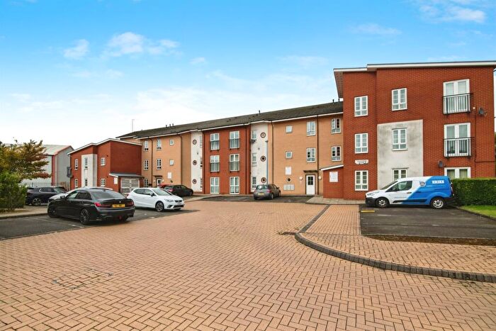 2 Bedroom Apartment For Sale In Kingfisher Way, Tipton, DY4