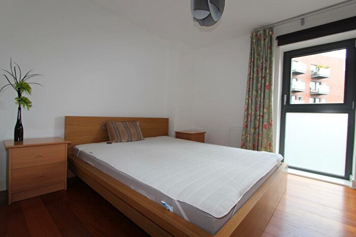 2 Bedroom Apartment To Rent In Surrey Quays Road, London, Greater London, SE16