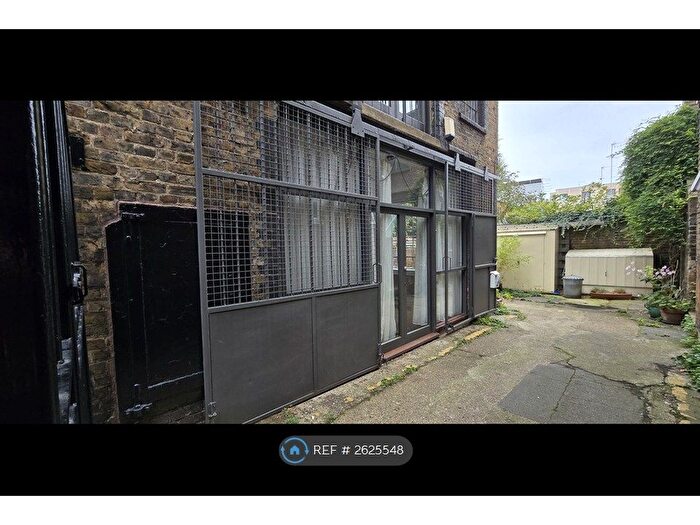 2 Bedroom Flat To Rent In Abney Gardens, London, N16