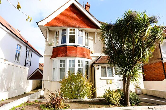 5 Bedroom Flat To Rent In Palmiera Avenue, Hove, BN3