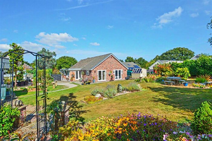 4 Bedroom Bungalow For Sale In Bray Shop, Callington - Cornwall, PL17