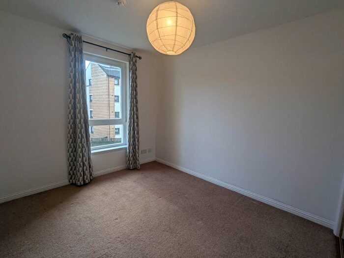 4 Bedroom Town House To Rent In Milnbank Gardens, Dundee, DD1