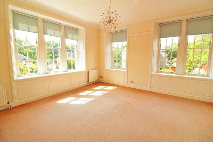 2 Bedroom Flat To Rent In Mid Steil, Edinburgh, EH10
