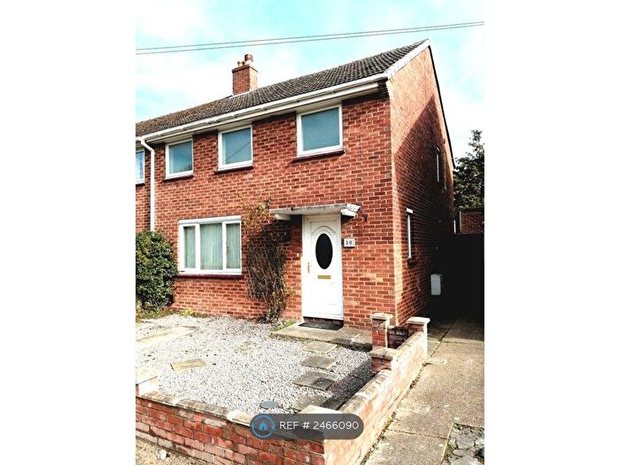 3 Bedroom Semi-Detached House To Rent In Tillyard Way, Cambridge, CB1