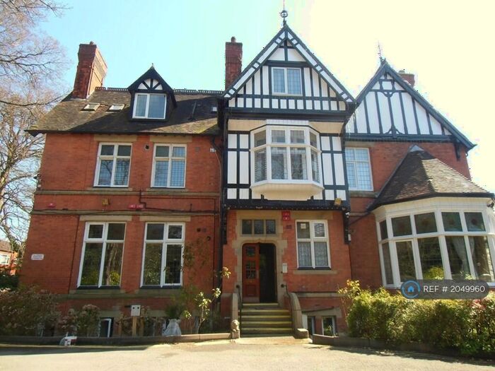 2 Bedroom Flat To Rent In West Didsbury, Manchester, M20