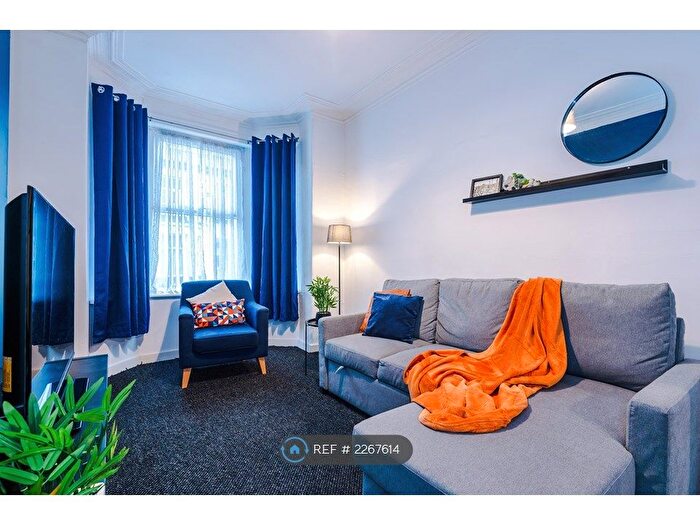 3 Bedroom Terraced House To Rent In Church Avenue, Salford, M6