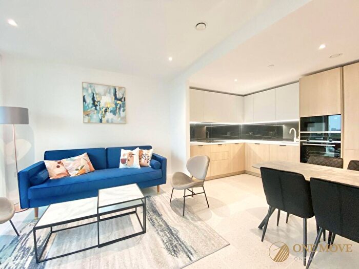 2 Bedroom Apartment To Rent In The Silk District, London, E1