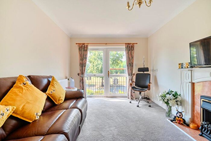 2 Bedroom Retirement Property For Sale In Crawthorne Road, Peterborough, PE1