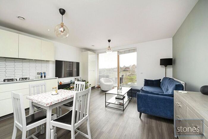 1 Bedroom Property For Sale In Regiment Hill, London, NW7