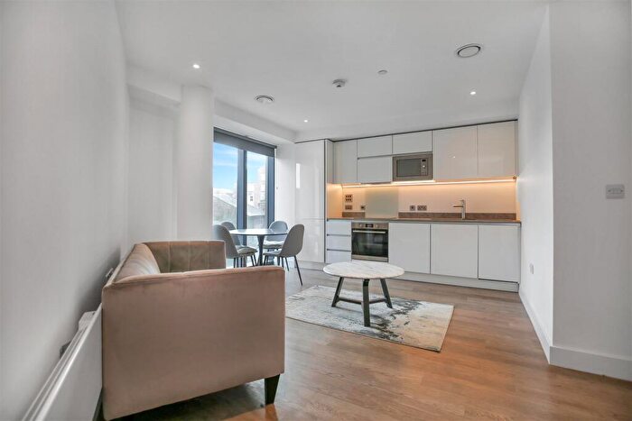 1 Bedroom Flat To Rent In Hadrian's Tower, Rutherford Street, City Centre, Newcastle Upon Tyne, NE4