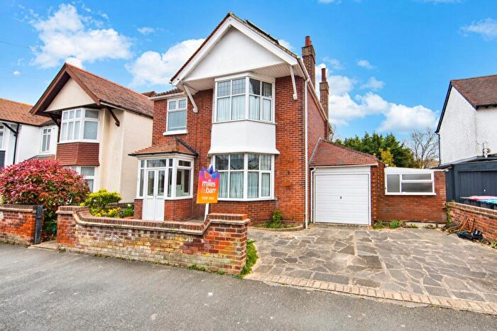 3 Bedroom Detached House For Sale In Laleham Road, Margate, Kent, CT9