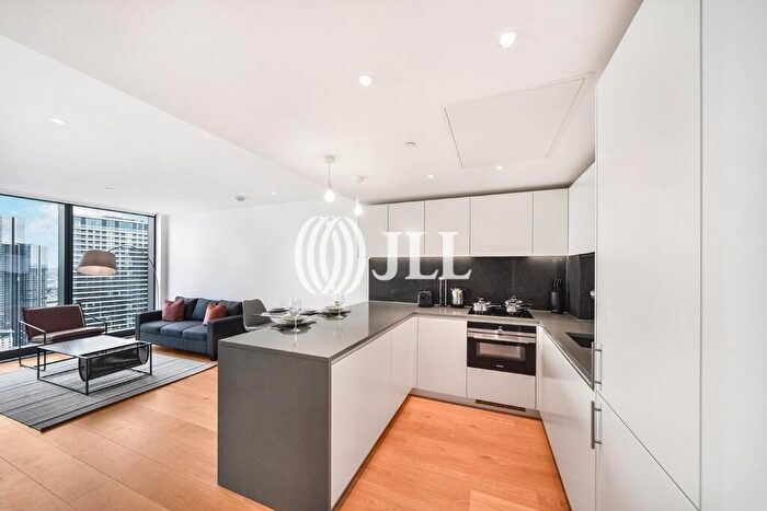 1 Bedroom Apartment To Rent In Landmark Pinnacle, Marsh Wall, E14