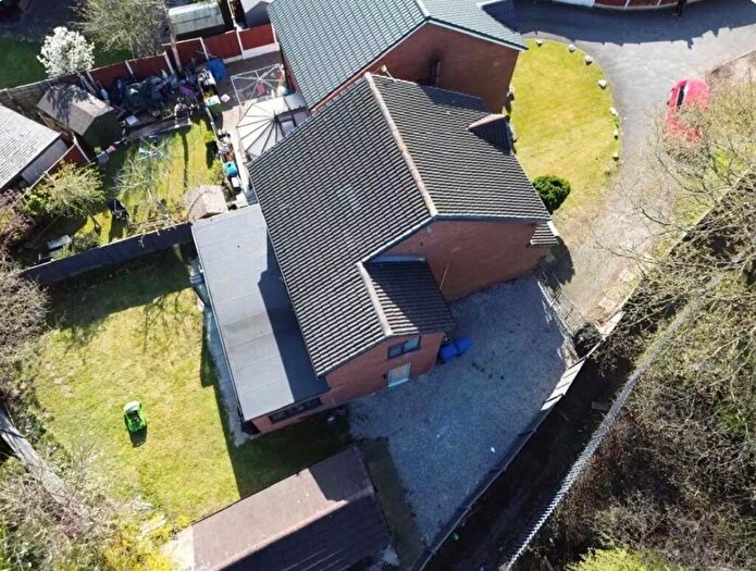 4 Bedroom Detached House For Sale In Ashbrook Farm Close, Stockport, SK5