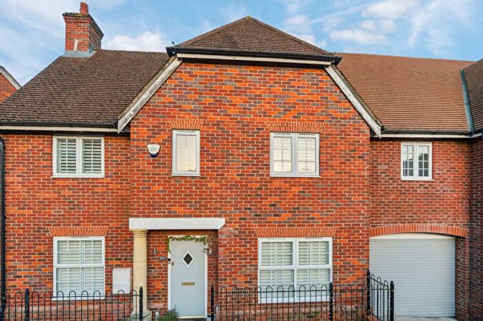 3 Bedroom Semi Detached House For Sale In Coaters Lane, Wooburn Green, HP10