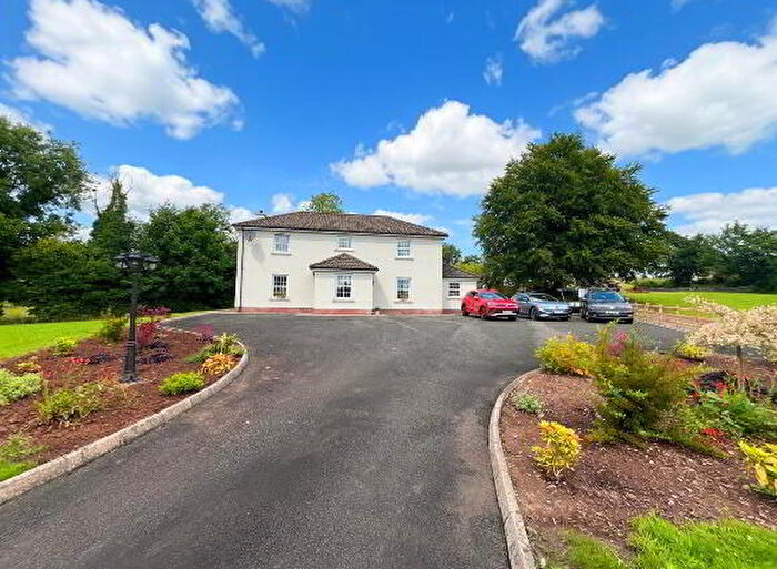 4 Bedroom Detached House For Sale In Moorefield Road, Dromore, BT78