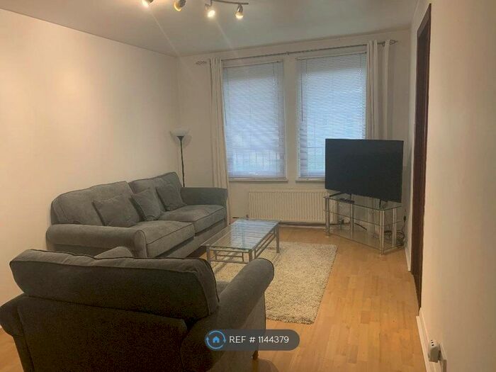 2 Bedroom Flat To Rent In Picktillum Place, Aberdeen, AB25