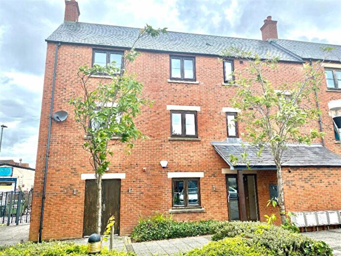 2 Bedroom Apartment To Rent In The Quarters New Street, Hinckley, LE10
