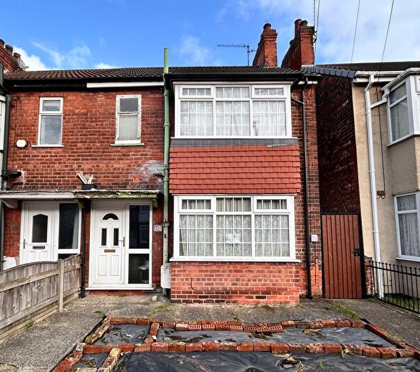 3 Bedroom End Of Terrace House For Sale In Etherington Drive, Hull, HU6