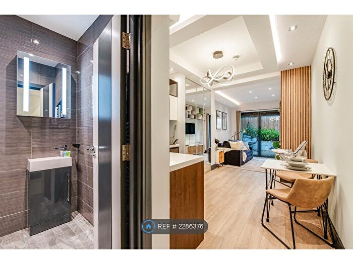 Studio To Rent In Finchley Road, London, NW3