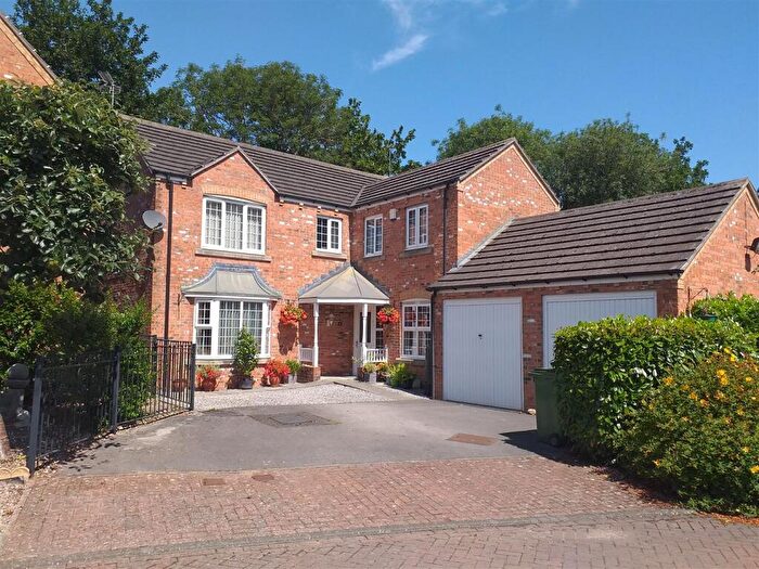 4 Bedroom Detached House For Sale In Farrants Way, Hornsea, HU18