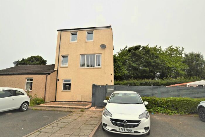 3 Bedroom End Of Terrace House For Sale In Busbiehead, Girdle Toll, Irvine, KA11