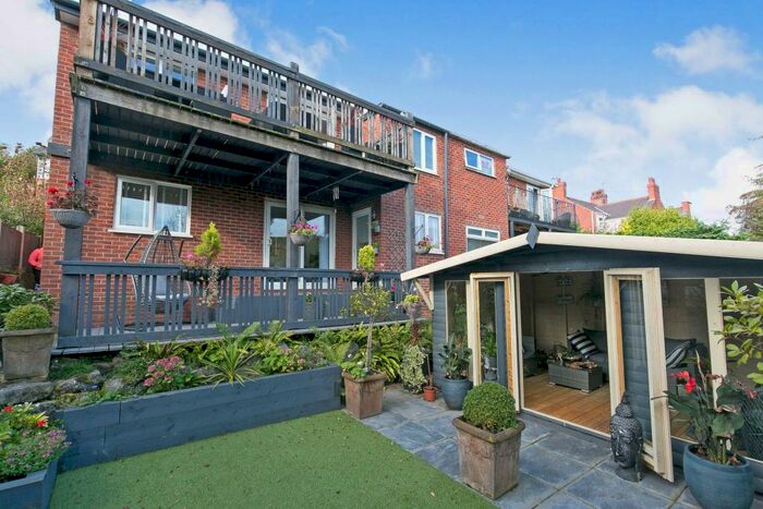 3 Bedroom Semi-Detached House For Sale In Hawarden Road, Caergwrle, Wrecsam, Hawarden Road, LL12