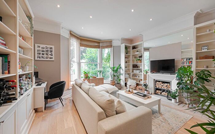 1 Bedroom Flat To Rent In Macaulay Road, London, SW4