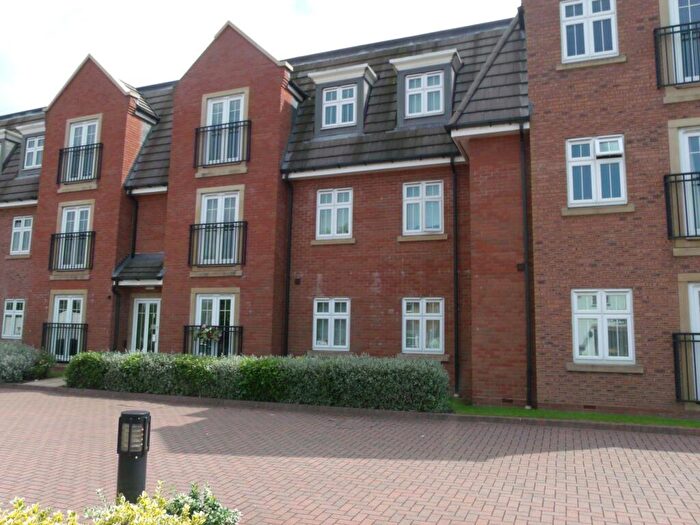 2 Bedroom Apartment For Sale In Grange Drive, Streetly, Sutton Coldfield, West Midlands, B74