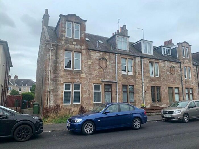 3 Bedroom Flat To Rent In Roxburgh Street, FK3