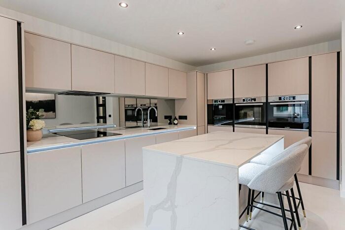 3 Bedroom Semi-Detached Bungalow For Sale In Dechmont Road, Corstorphine, Edinburgh, EH12
