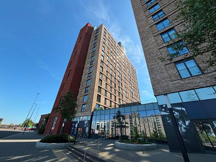 2 Bedroom Apartment To Rent In Wharf Road, Manchester, M17