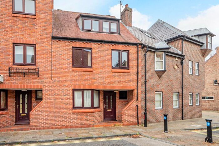 3 Bedroom Terraced House For Sale In St. Andrewgate, York, YO1