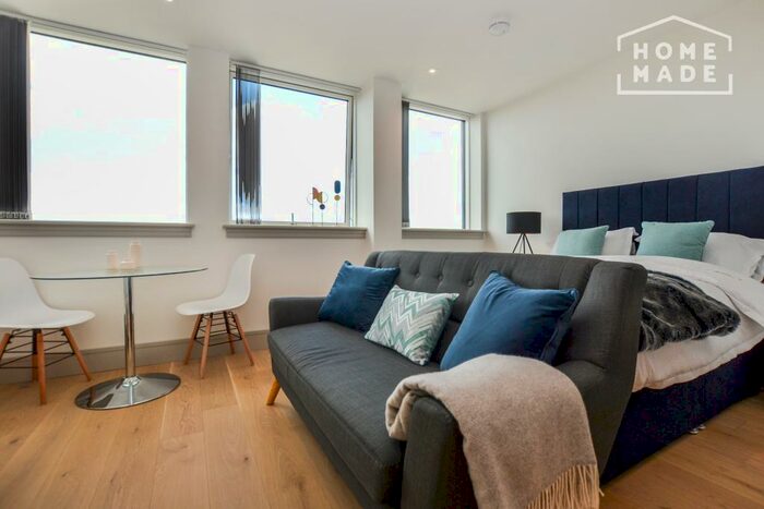 Studio To Rent In Edgware Hills, Edgware, HA8 - Photo 3