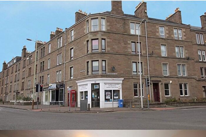 3 Bedroom Flat To Rent In Clepington Road, Dundee, Dundee, DD3