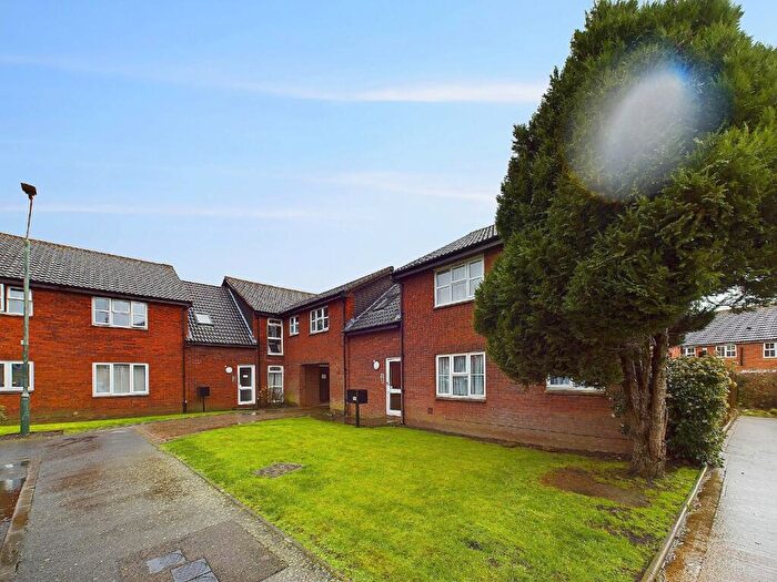 1 Bedroom Flat To Rent In Kirkland Close, Sidcup, Kent, DA15
